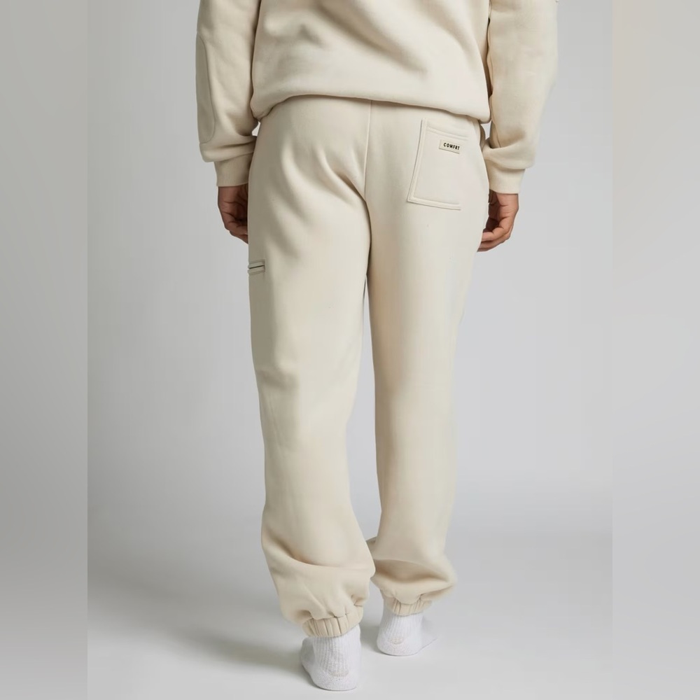 Comfrt Set - Airplane Mode Travel Zip Hoodie & Sweatpants in Bone Color - Picture 7 of 7